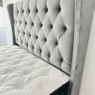 Cama Ortopédica con  Respaldo Capitoné ,tamaño King 