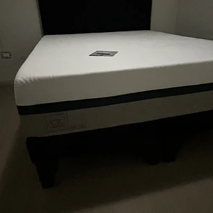 Cama balance en 2 plaza incluye bases ,respaldo ,colchón 