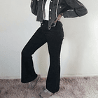 Jeans Push Up Acampanado Tiro Alto 3 botones 1