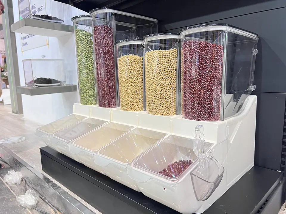 CAJA DE ALIMENTOS CON PALA 19.5 LITROS (PREVENTA) 3