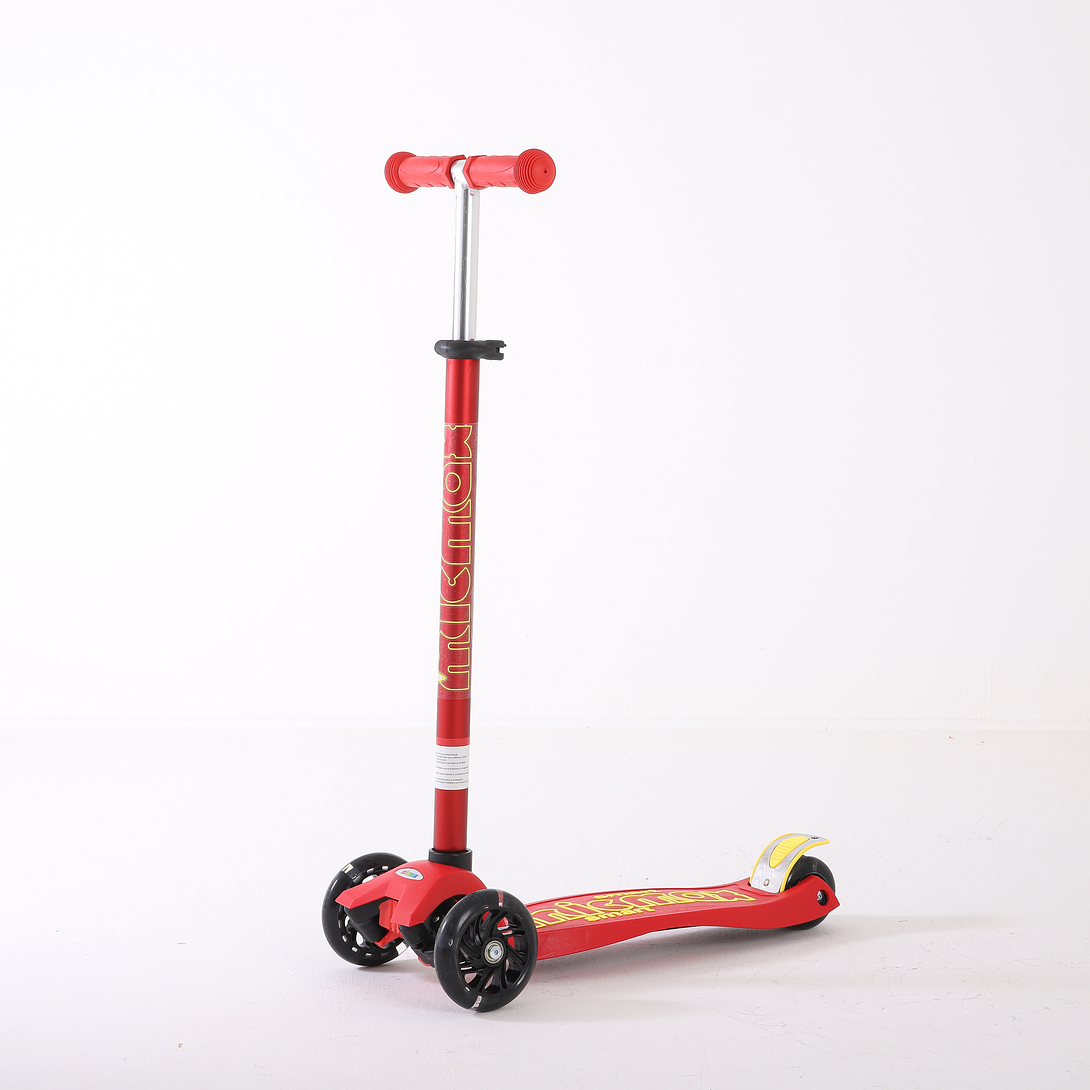 SCOOTER ROJO C/LUZ YSP112441 M&H