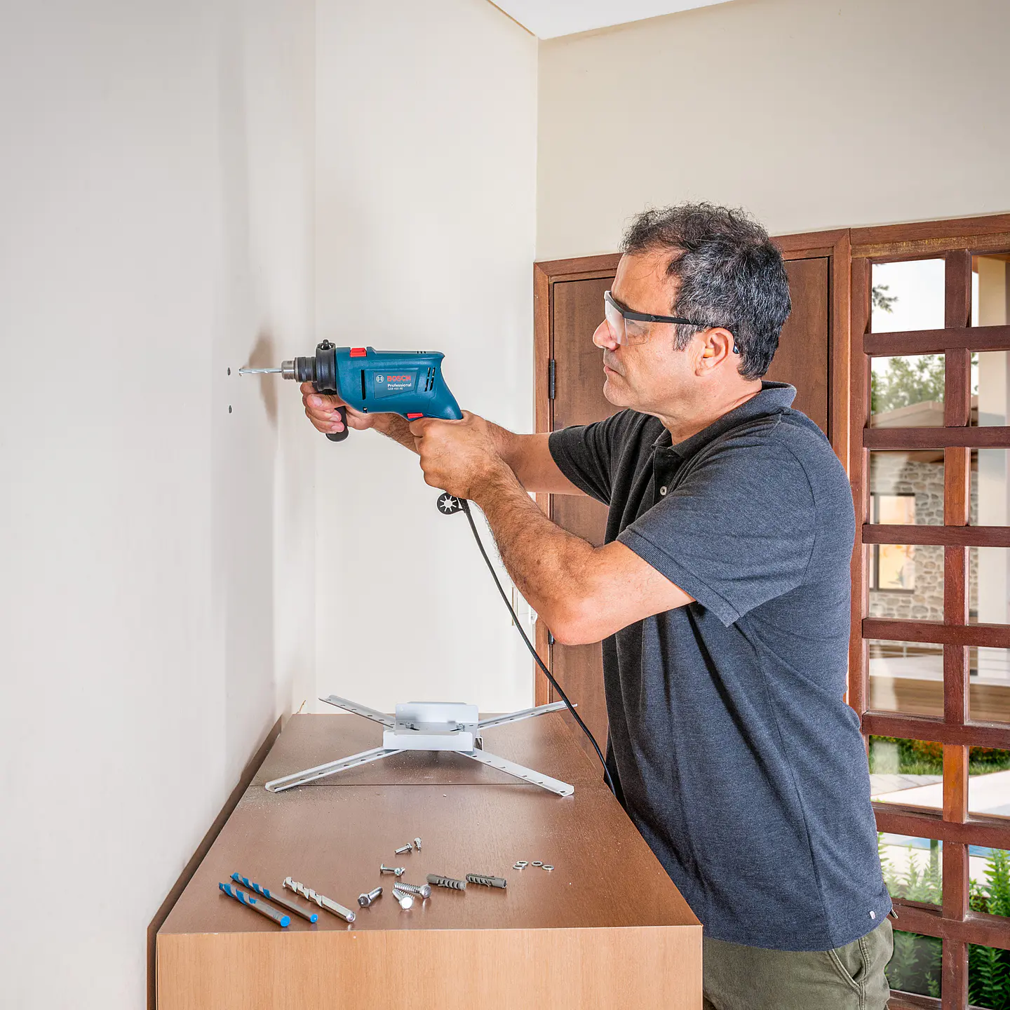 TALADRO PERCUTOR 10MM 450W GSB 450 BOSCH 5