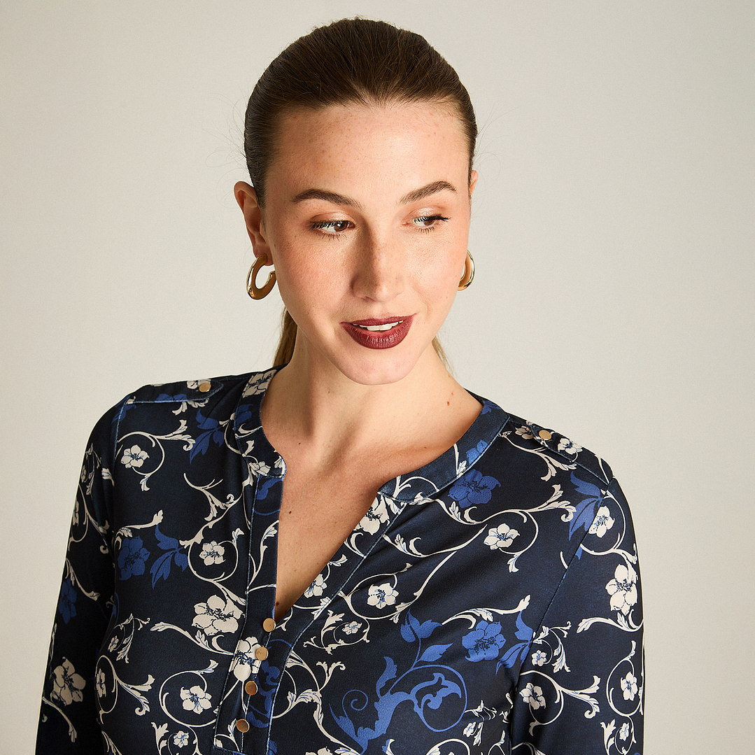 POLERA (MU) M/L C/MAO APLIC BOTONES EST LORENZO IMP. 108506 AZUL  4