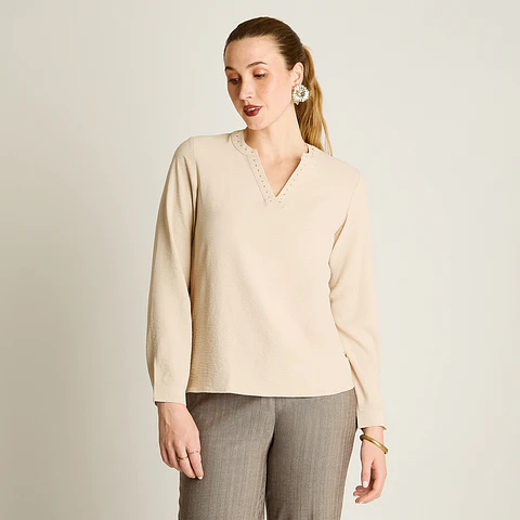 BLUSA (MU) M/L C/MAO APLIC STRASS LISA LORENZO IMP. 208509 BEIGE 
