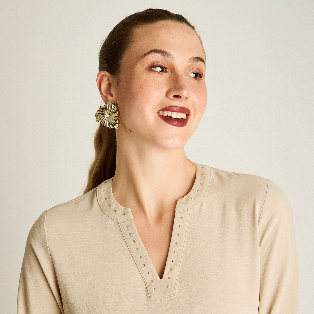 BLUSA (MU) M/L C/MAO APLIC STRASS LISA LORENZO IMP. 208509 BEIGE  4