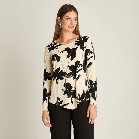 Polera Negra Manga Larga Estampada con Cuello Redondo y Collar 108507