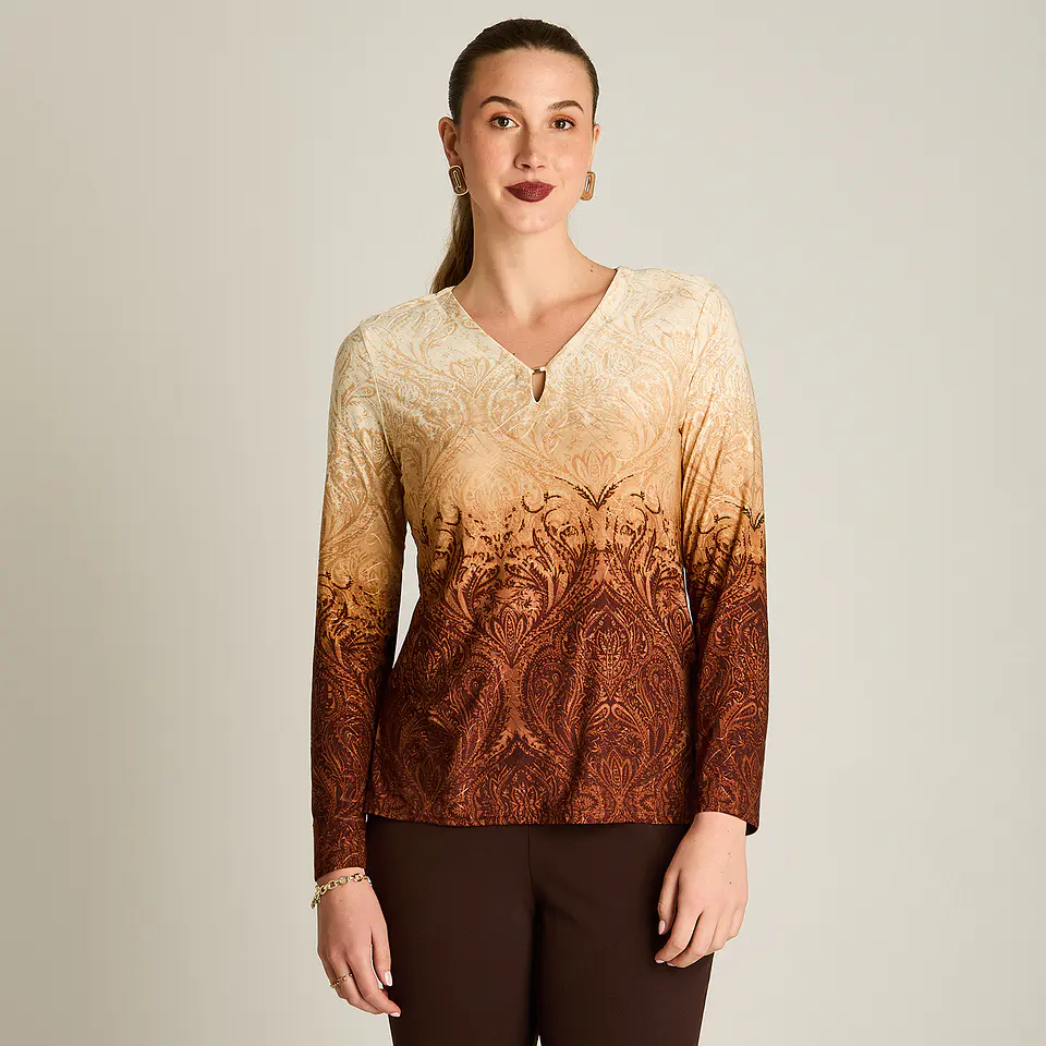 Polera Beige Estampada Manga Larga Con Detalles En El Escote 108505 1