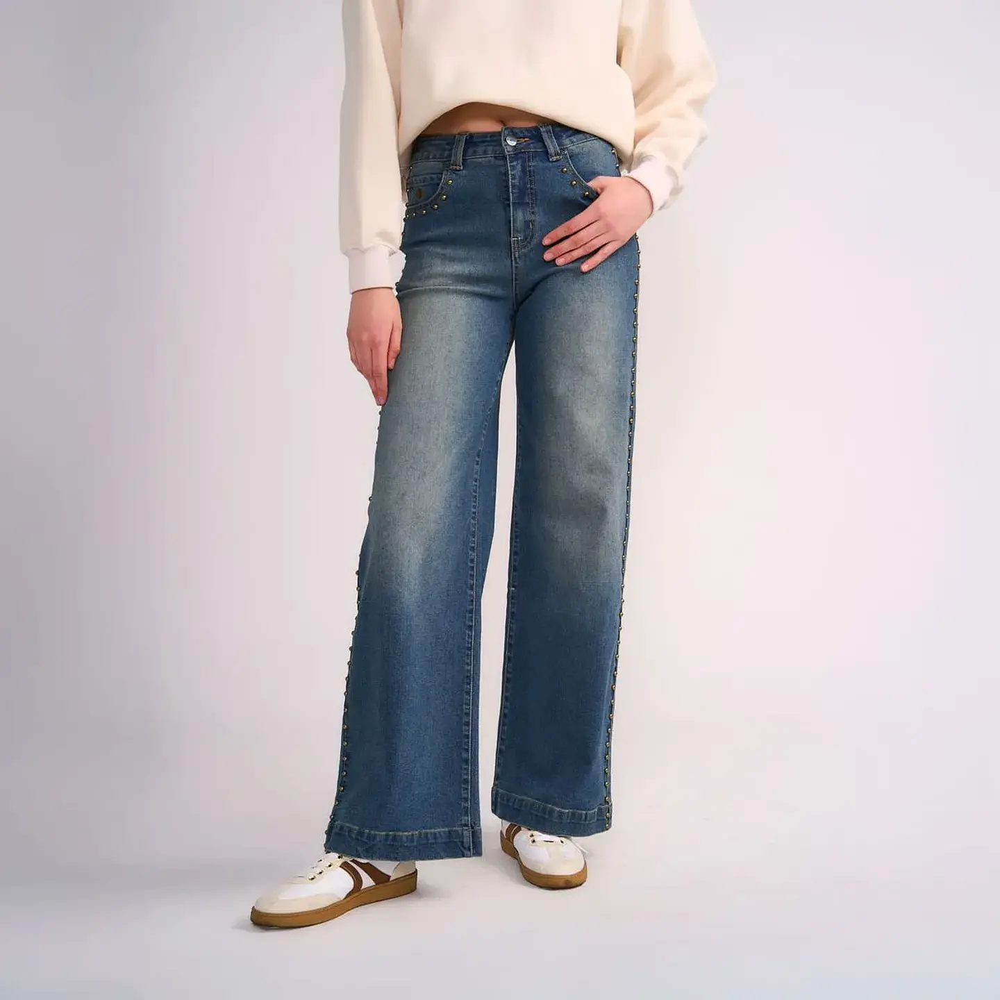 Jeans Mu Wide Aplic Tachas Lateral Il Gioco Af05 1