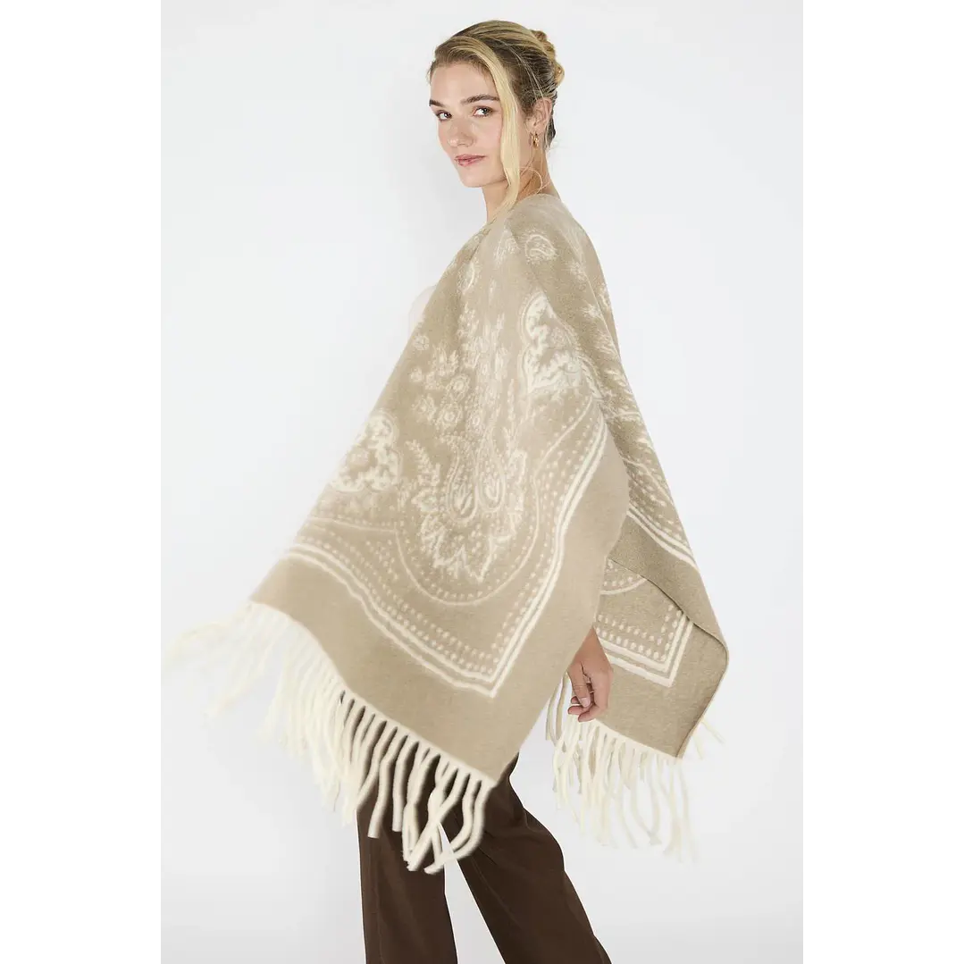 Ruana Veronica Beige Eclipse Woman 3