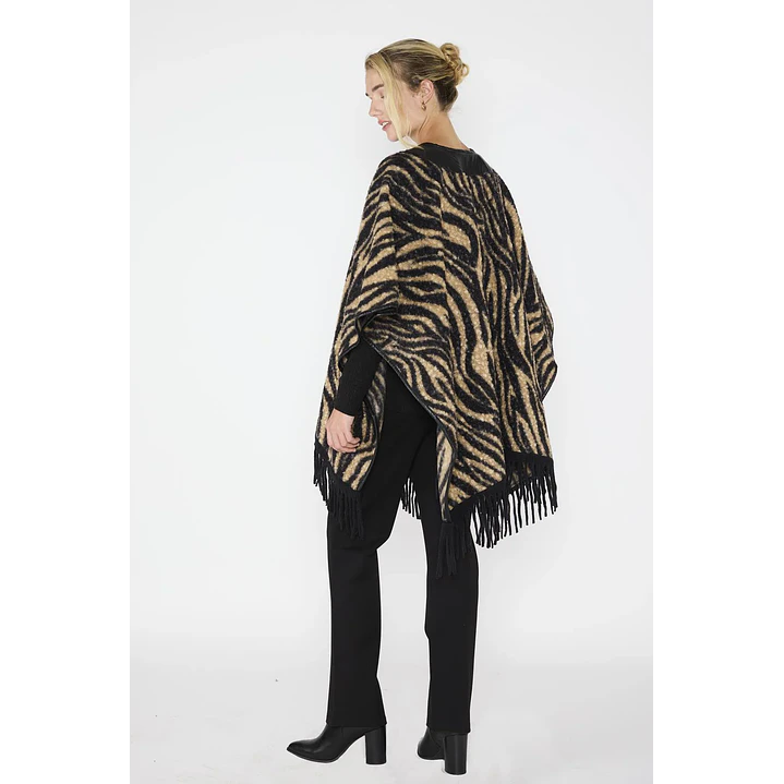 Ruana Jazmin Negro Eclipse Woman 2