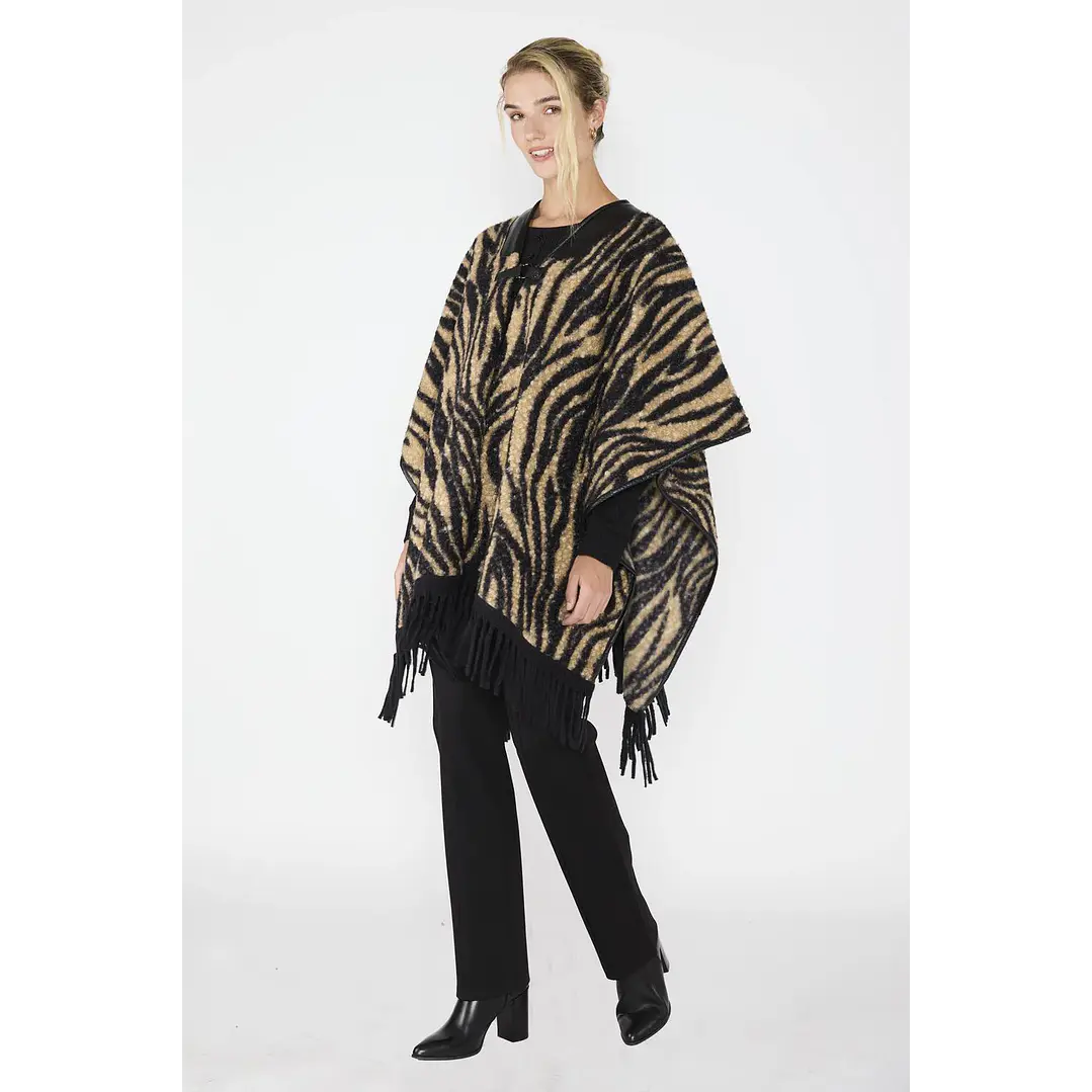 Ruana Jazmin Negro Eclipse Woman 3