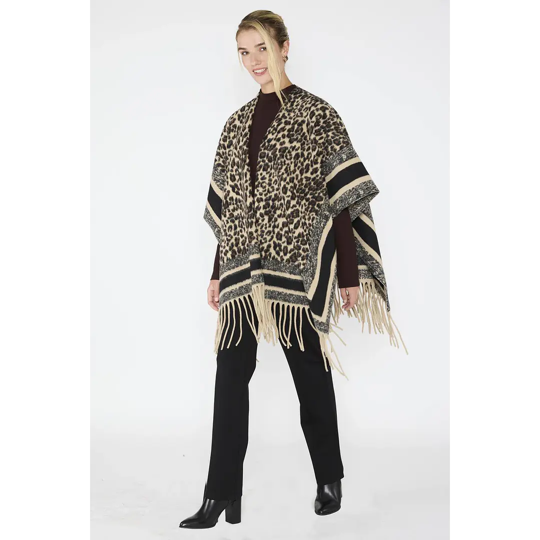 Ruana Esperanza Negro Print Eclipse Woman 3