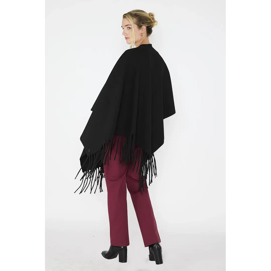 Ruana Elisa Negro Eclipse Woman 2