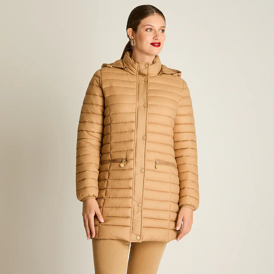 Parka Larga Camel con Diseño Quilted y Gorro Desmontable Weekend 1