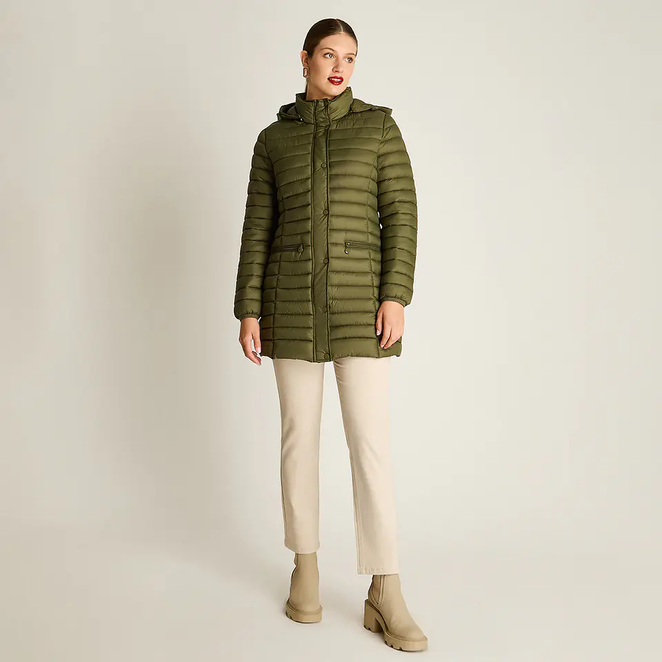 Parka Larga Verde con Diseño Quilted y Gorro Desmontable Weekend 3