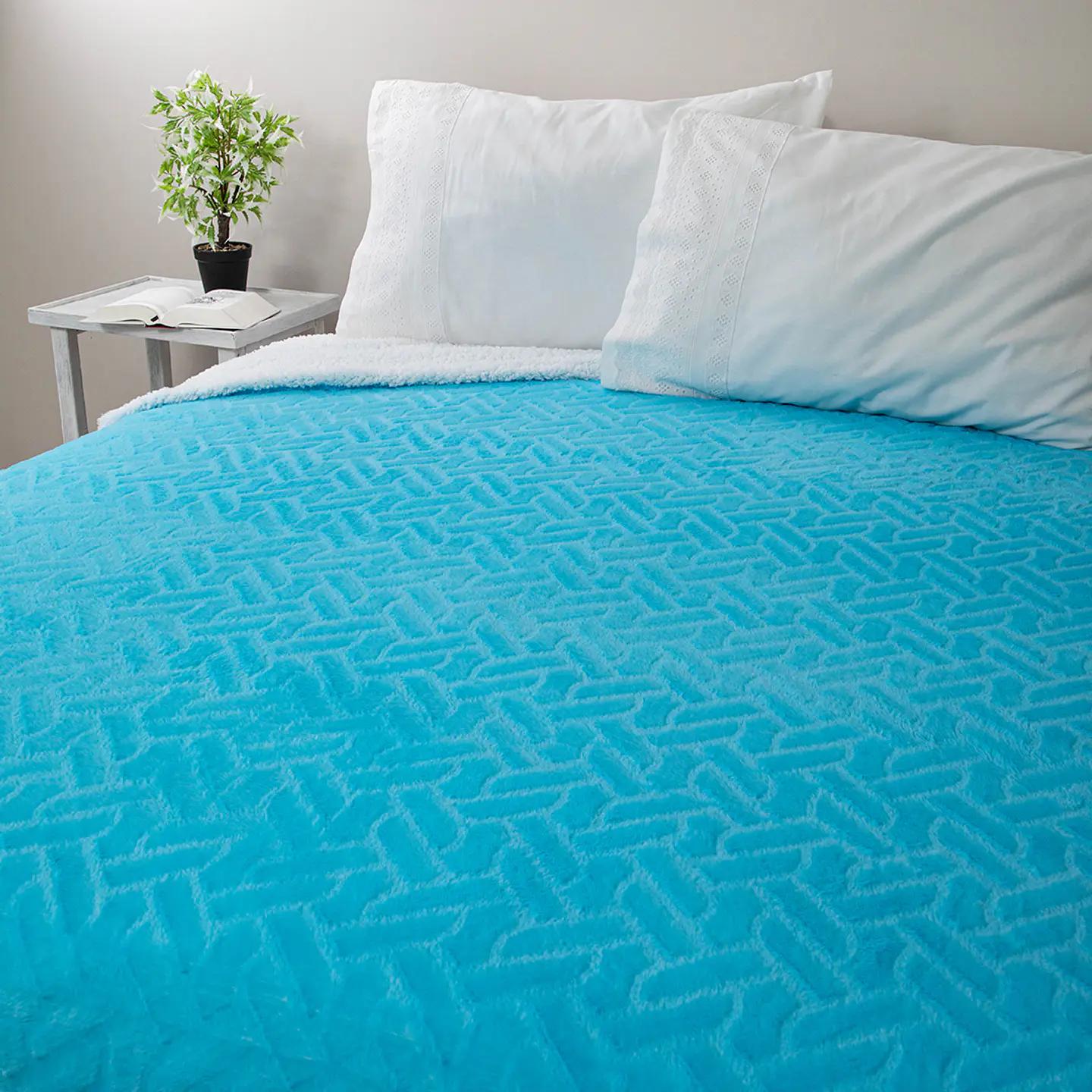 FRAZADA PLUSH SHERPA 2P COMERCIAL DORAL FRPLUSH20 13