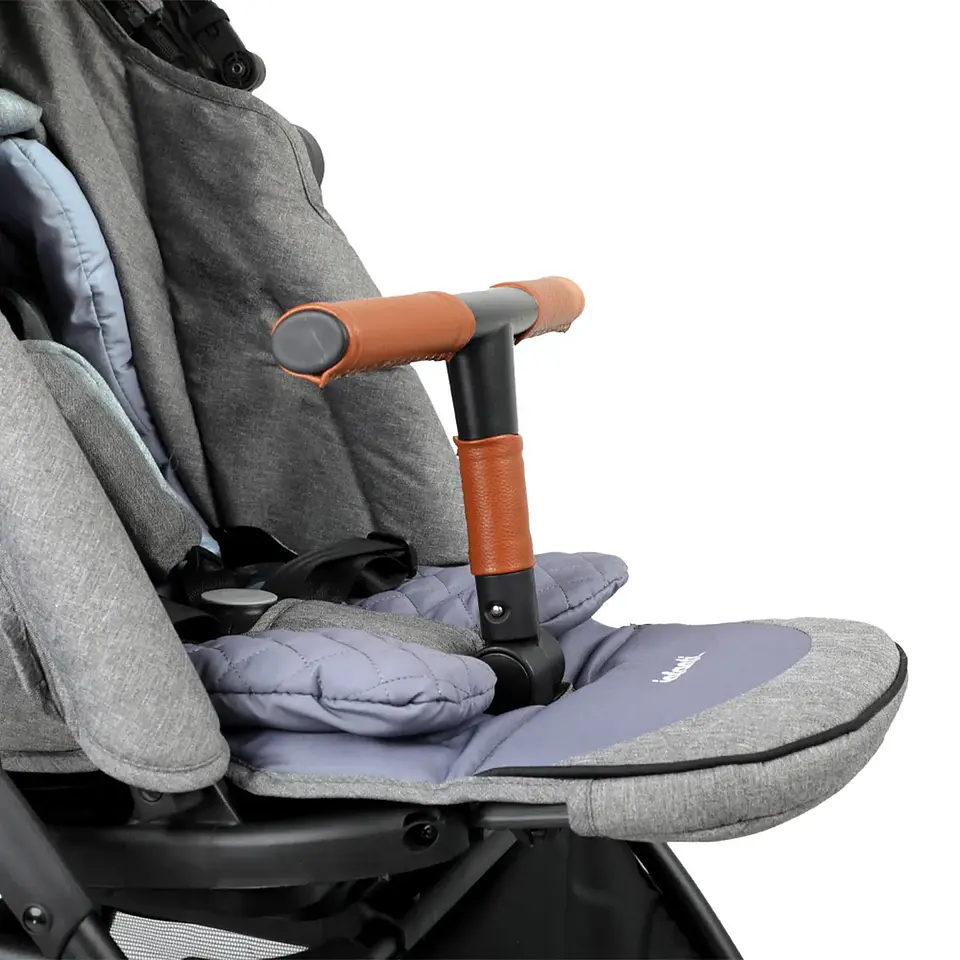 Coche Paseo Zuri 360° Gris Infanti 3