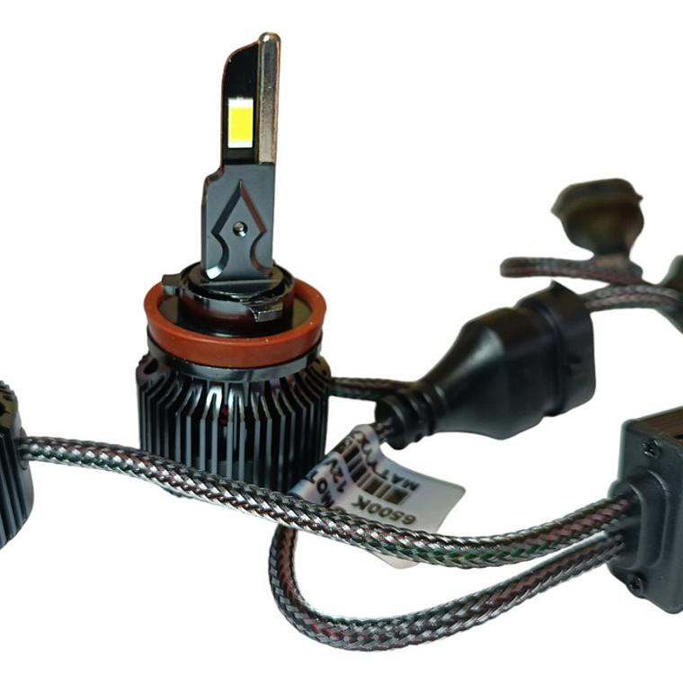 AMPOLLETA H11 L18  8.000 LUMENES 3