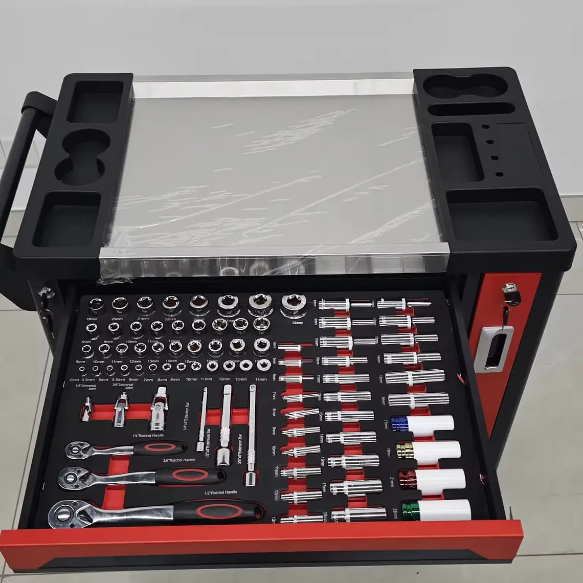 Caja con 258 herramientas 2