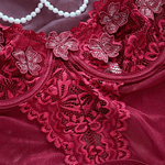 BODY VELVET SEDUCTION - Lencería Bordado Floral con Portaligas – Encaje Transparente Sensual