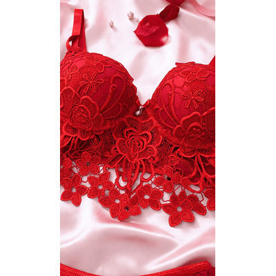 CONJUNTO RED LOVE - Lencería Encaje Floral 3 Piezas – Corpiño Bordado + Bombacha