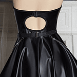 VESTIDO GÓTICO - Wet Look con Arnés, Collar y Tanga – Lencería Sexy con Cadenas y Falda Acampanada