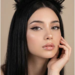Vincha de Osita Negra con Encaje y Plumas