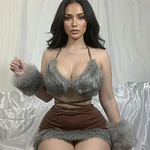 Disfraz de Cavernícola Mujer con Peluche – Conjunto Regulable con Orejas