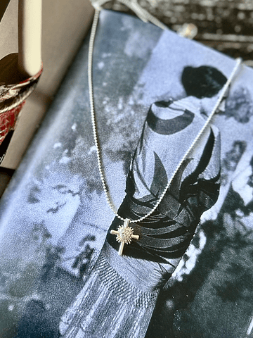 Cadenita cruz sagrada 