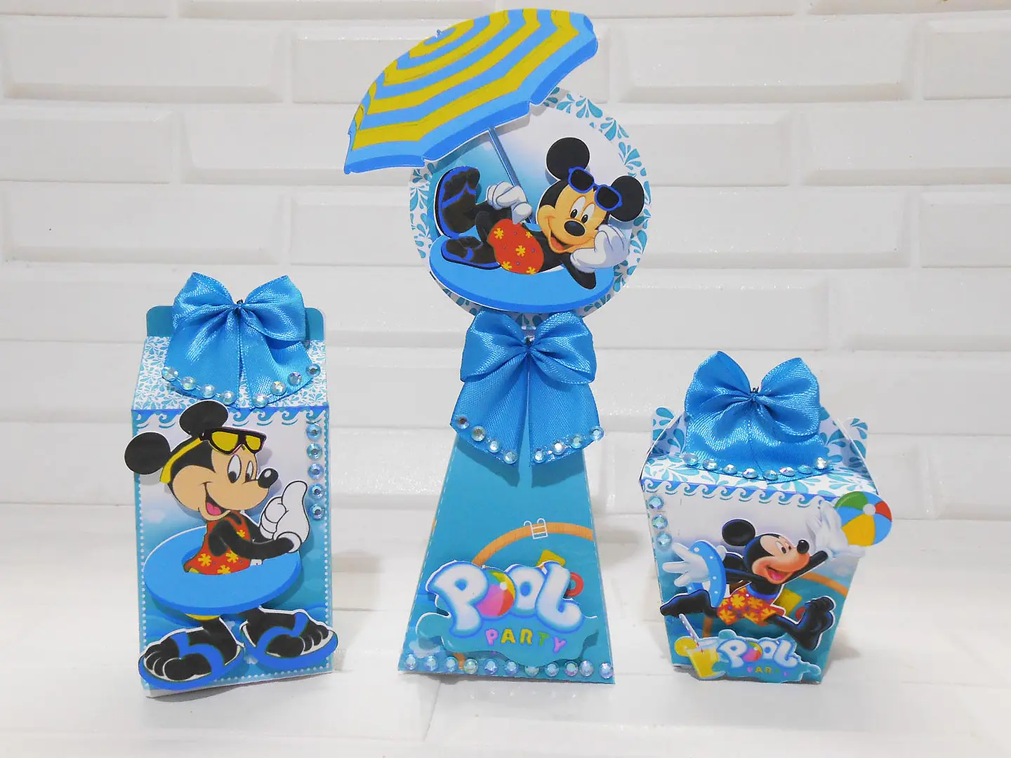 ARQUIVO DE CORTE MICKEY POOL PARTY 31 2