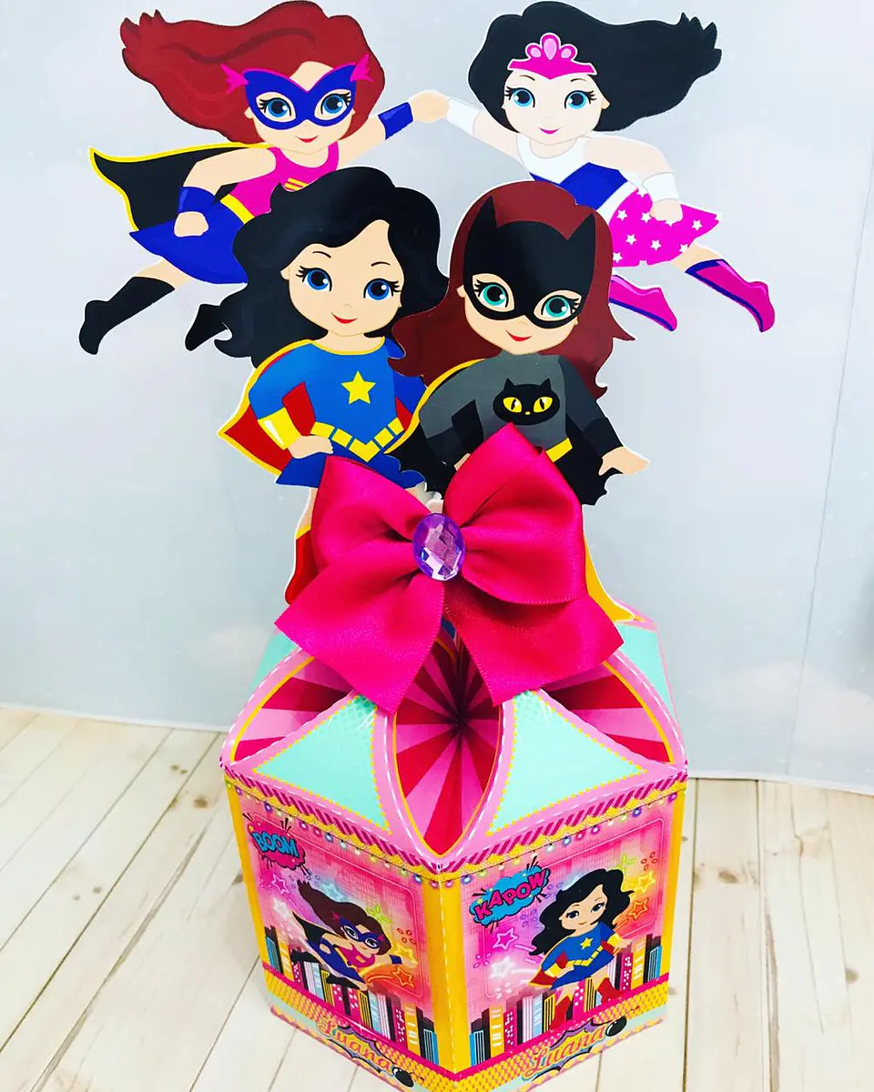 ARQUIVO DE CORTE SUPER HEROÍNAS 02 7