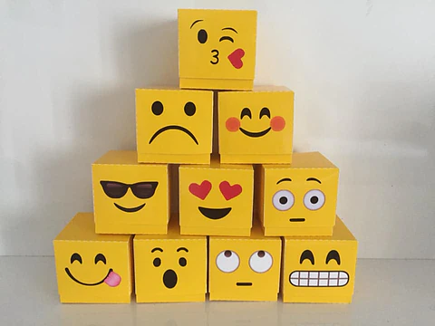 ARQUIVO DE CORTE CAIXAS EMOJI 01