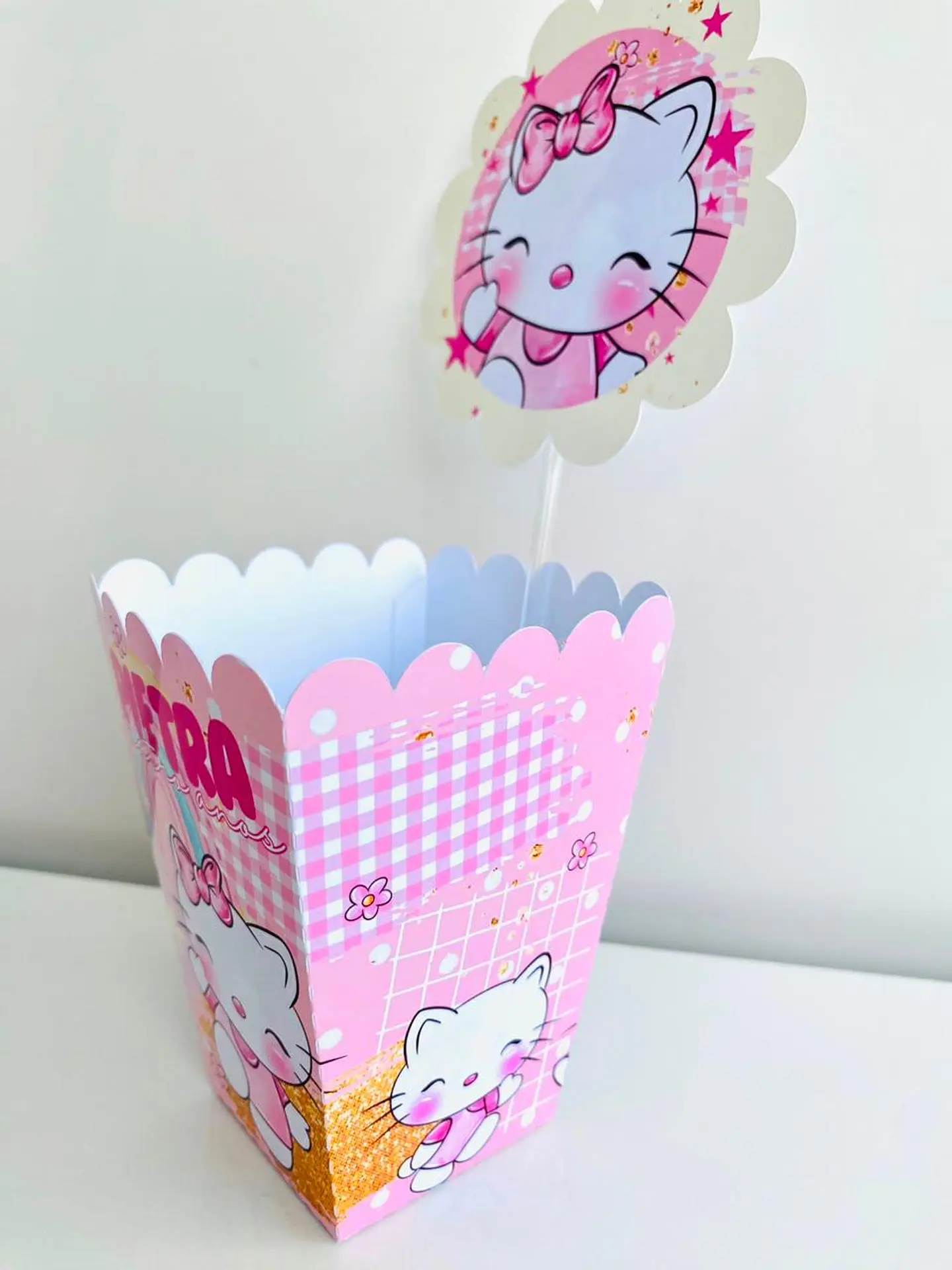 ARQUIVO DE CORTE CENTRO DE MESA HELLO KITTY 01 2