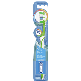 Oral-B Escova de Dentes Complete 5 Way Clean
