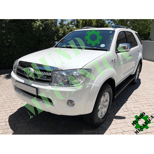 Manual de Usuario Toyota Fortuner 2009-2011