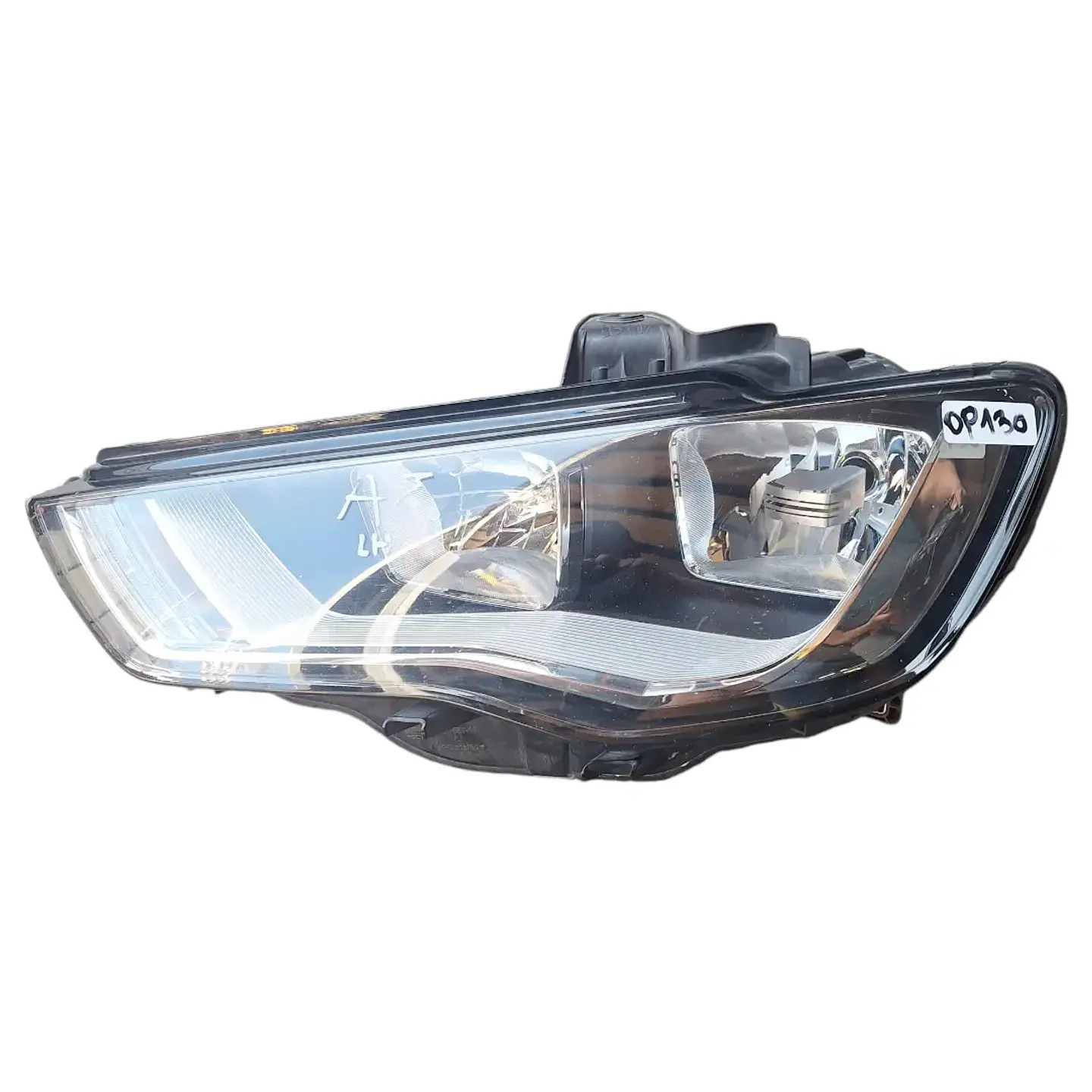 Óptico Izquierdo audi a3  1