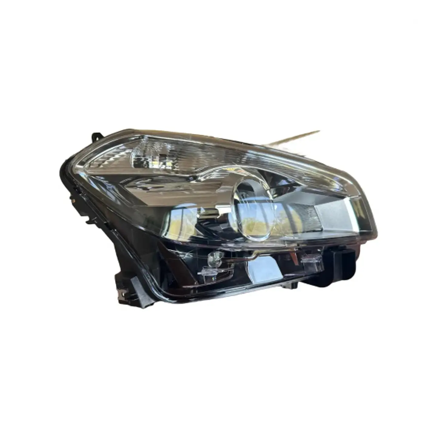 Nissan Qashqai año 2012 óptico Derecho  2