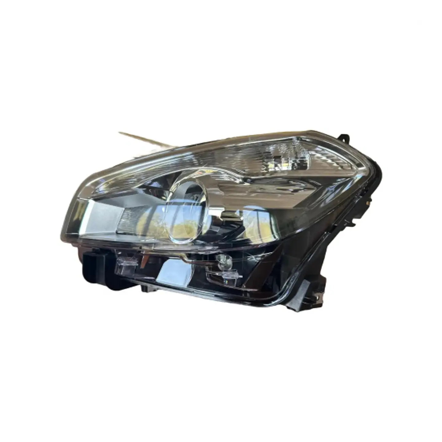 Nissan Qashqai año 2012 óptico Izquierdo  2