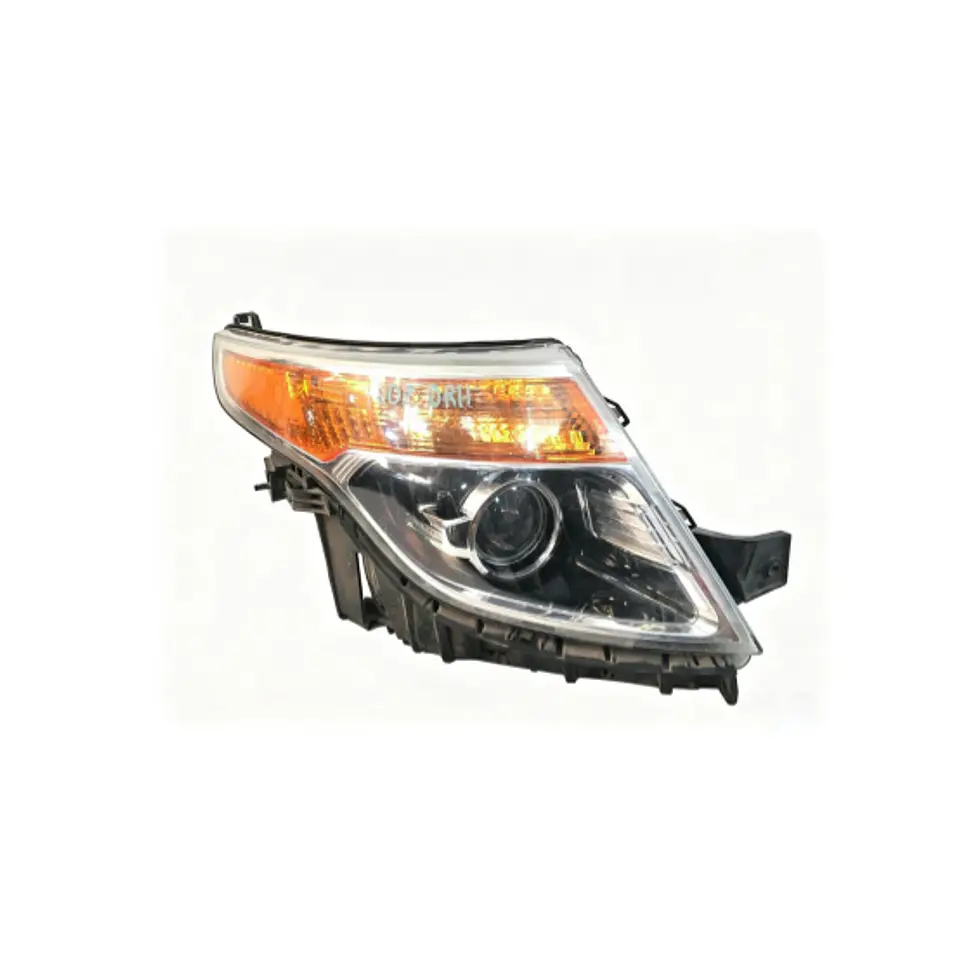 Ford explorer año 2013 óptico Derecho  1