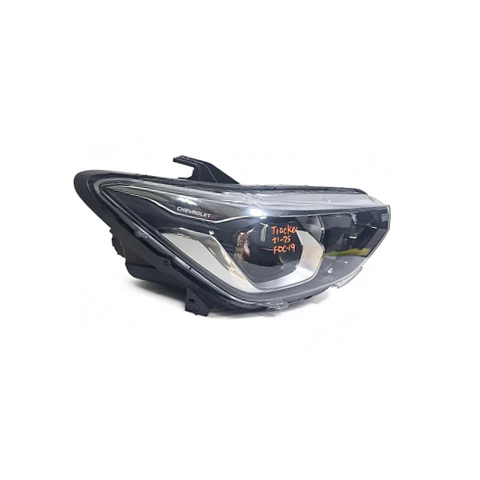 Faro Derecho Chevrolet Tracker 2021-2025 Fdc-19