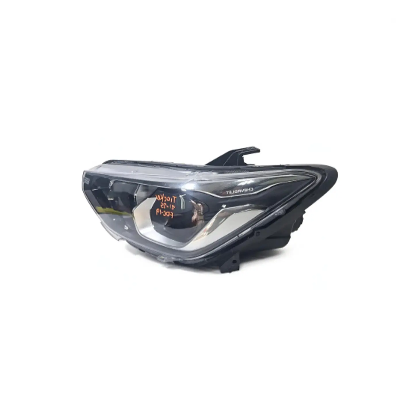 Faro izquierdo Chevrolet Tracker 2021-2025 Fdc-19 2