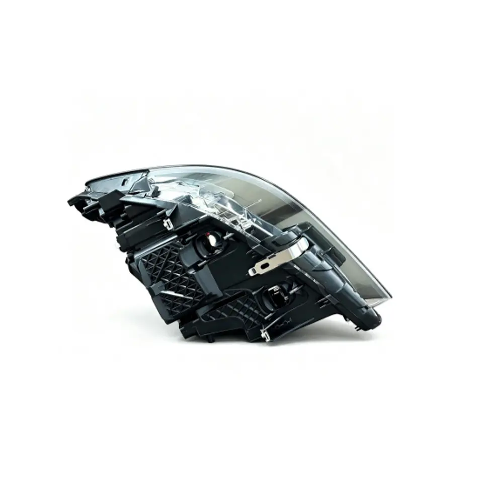 BMW 520i año 2014 óptico Derecho Original  2