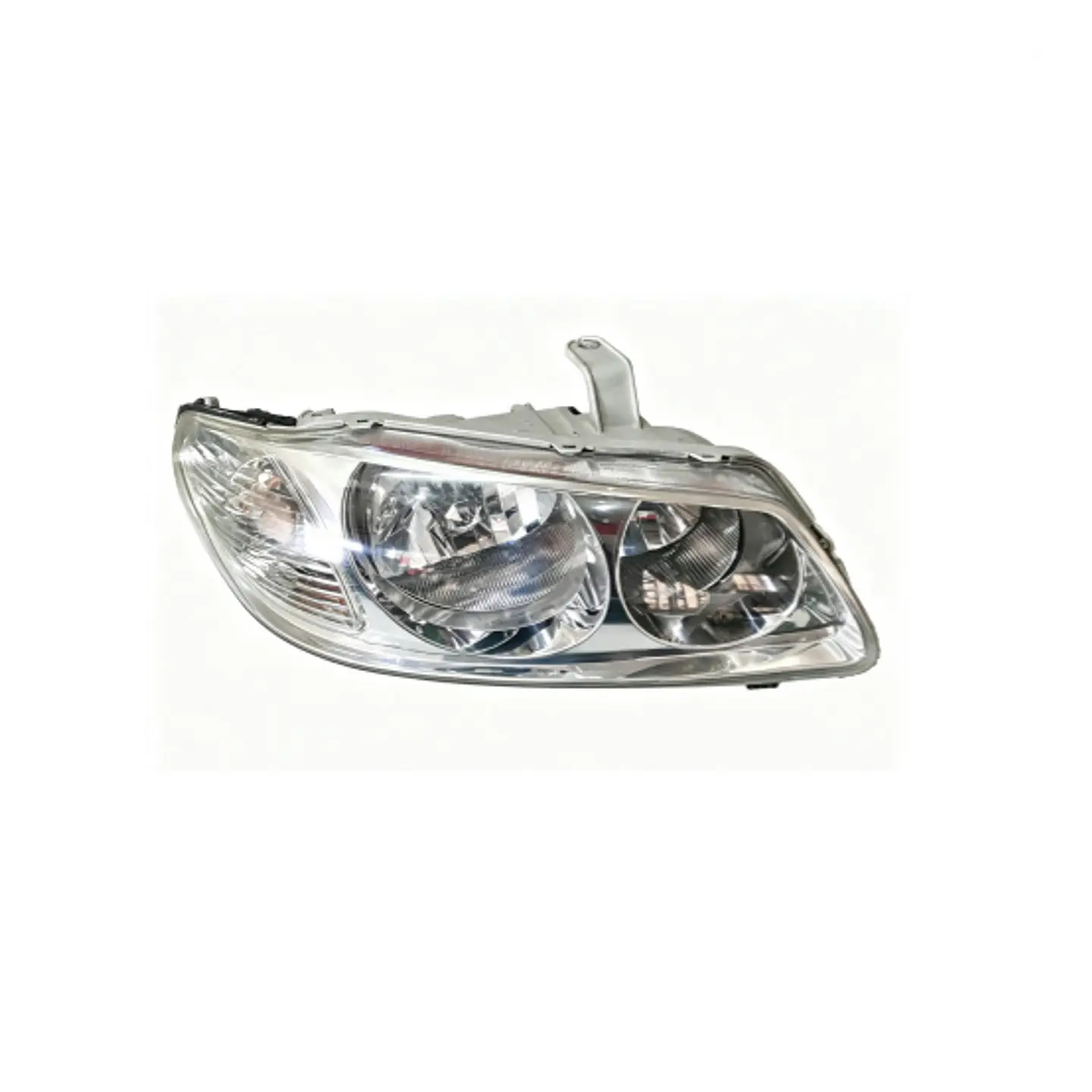 Nissan almera año 2009 óptico Derecho  1
