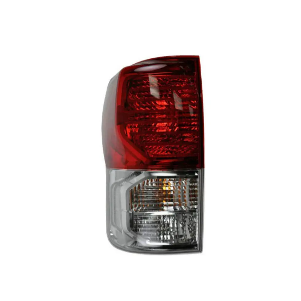 Toyota Tundra año 2010 foco trasero izquierdo  2