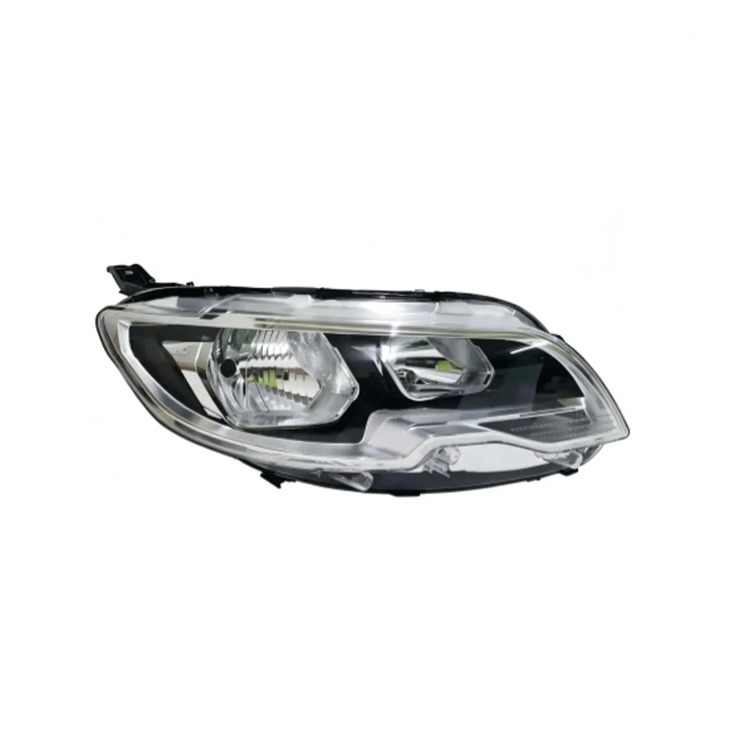 Peugeot 301 año 2021 óptico Derecho  1