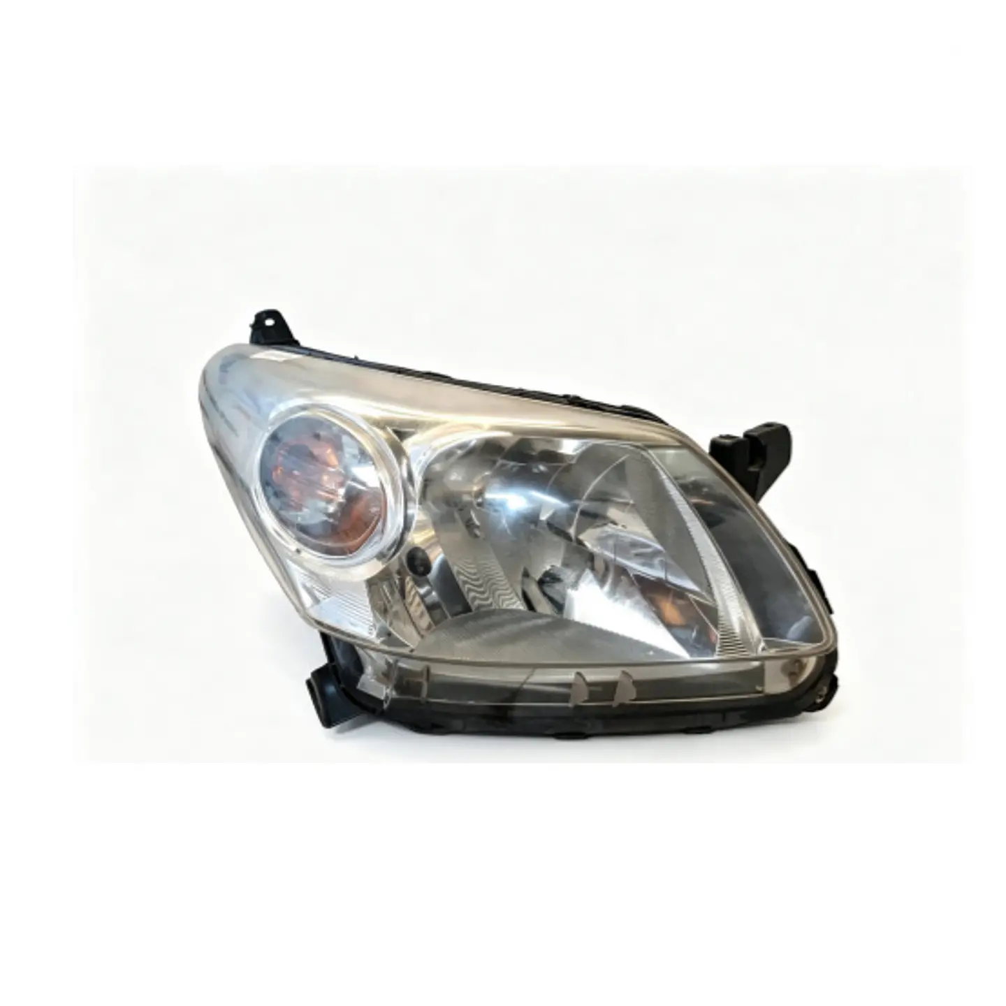 Toyota urban cruiser año 2013 óptico Derecho  1