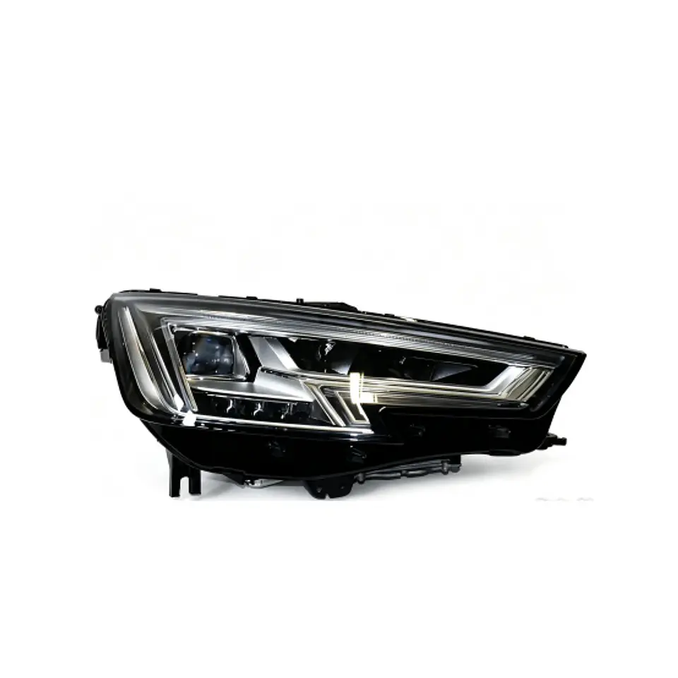 Audi a4 año 2017 óptico Derecho original Led  2