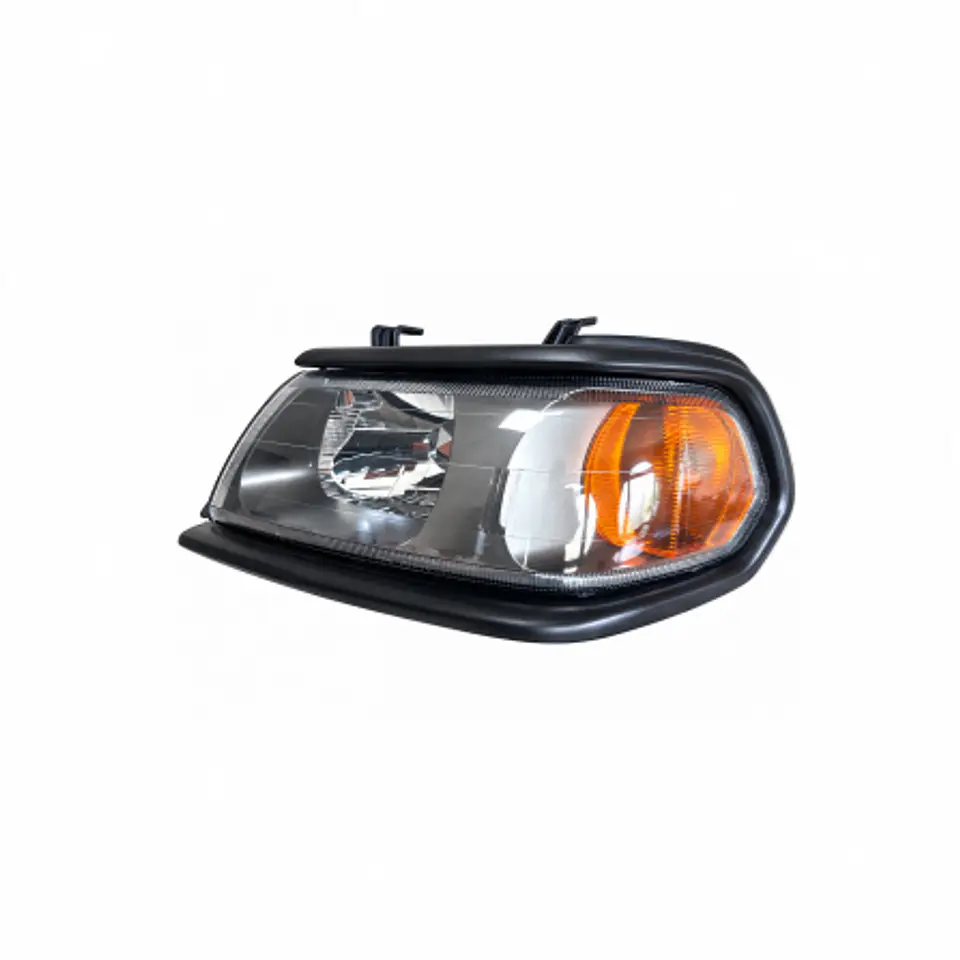 Mitsubishi montero sport año 2003 óptico izquierdo  2