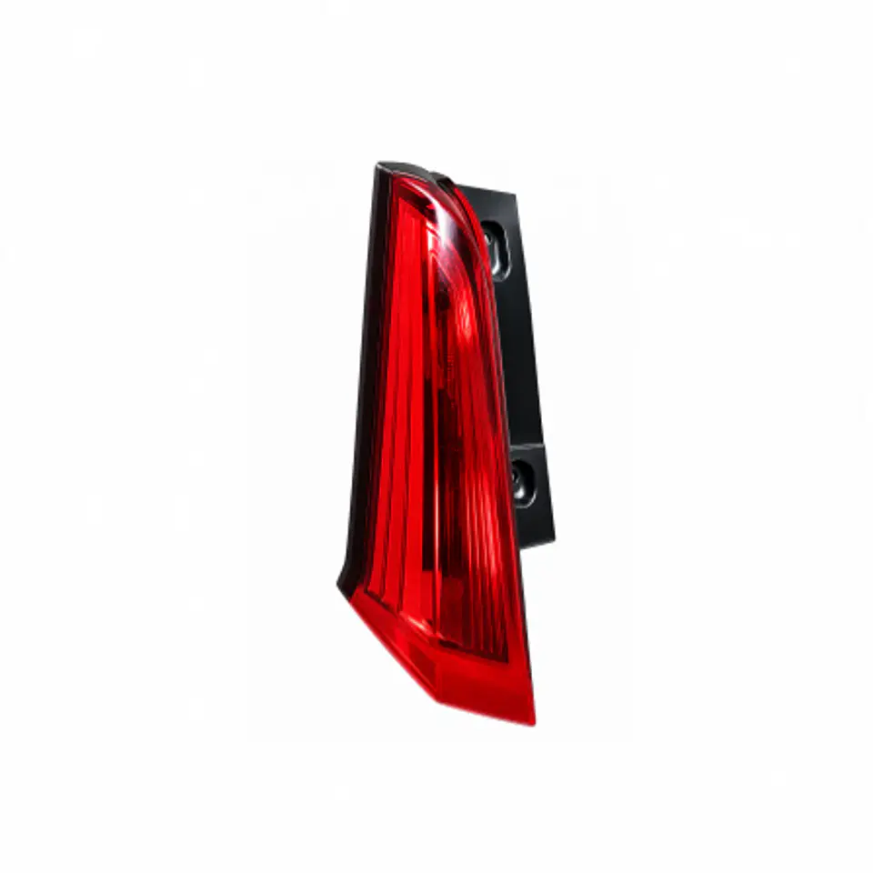 Foco Trasero Led Superior Izquierdo Suzuki Xl7 2022  2