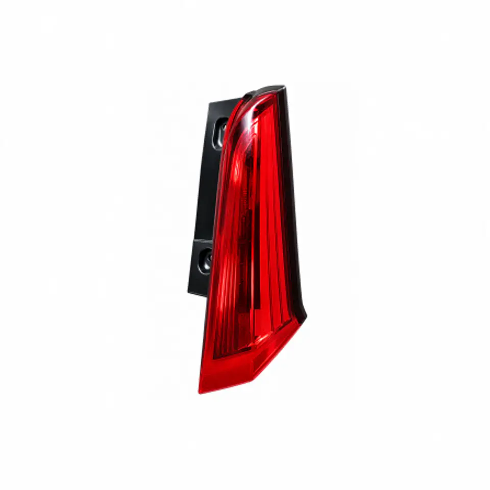 Foco Trasero LED Superior Derecho Suzuki XL7 2022 1